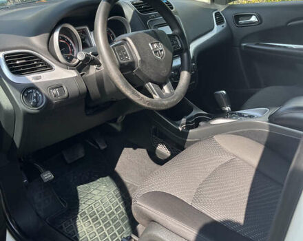 Белый Додж Джорни, объемом двигателя 3.6 л и пробегом 143 тыс. км за 13200 $, фото 26 на Automoto.ua