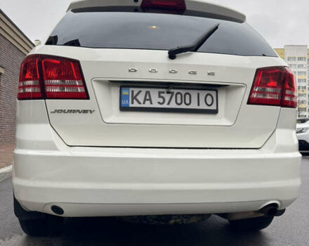 Белый Додж Джорни, объемом двигателя 2.4 л и пробегом 143 тыс. км за 12750 $, фото 26 на Automoto.ua