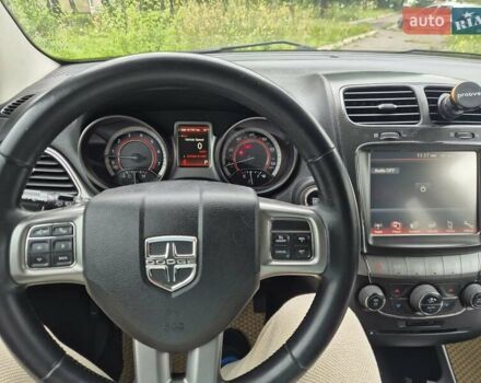 Белый Додж Джорни, объемом двигателя 3.6 л и пробегом 151 тыс. км за 15200 $, фото 9 на Automoto.ua