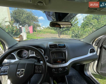 Белый Додж Джорни, объемом двигателя 3.6 л и пробегом 143 тыс. км за 13200 $, фото 22 на Automoto.ua