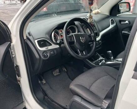 Білий Додж Джорні, об'ємом двигуна 2.36 л та пробігом 161 тис. км за 11499 $, фото 12 на Automoto.ua