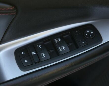 Белый Додж Джорни, объемом двигателя 3.6 л и пробегом 117 тыс. км за 13500 $, фото 10 на Automoto.ua