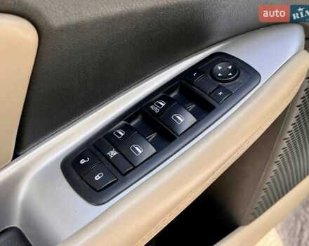 Додж Джорни 2016 в Валках на Automoto.ua Белый Додж Джорни, объемом двигателя 3.6 л и пробегом 128 тыс. км за 12900 $, фото 17 на Automoto.ua