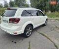 Белый Додж Джорни, объемом двигателя 3.6 л и пробегом 151 тыс. км за 15200 $, фото 4 на Automoto.ua