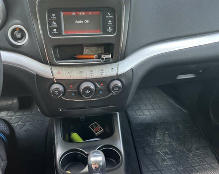 Белый Додж Джорни, объемом двигателя 3.6 л и пробегом 143 тыс. км за 13200 $, фото 25 на Automoto.ua