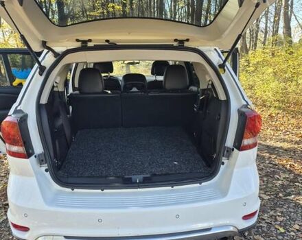 Белый Додж Джорни, объемом двигателя 2.36 л и пробегом 220 тыс. км за 13100 $, фото 26 на Automoto.ua