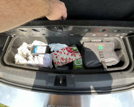 Белый Додж Джорни, объемом двигателя 3.6 л и пробегом 143 тыс. км за 13200 $, фото 18 на Automoto.ua