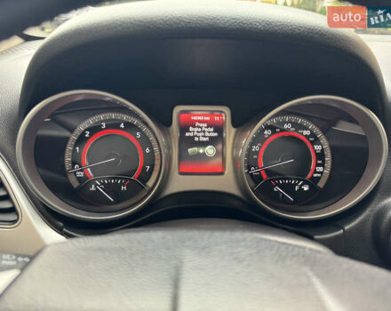 Белый Додж Джорни, объемом двигателя 2.4 л и пробегом 143 тыс. км за 12750 $, фото 28 на Automoto.ua