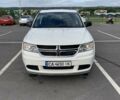 Белый Додж Джорни, объемом двигателя 2.4 л и пробегом 152 тыс. км за 12999 $, фото 1 на Automoto.ua