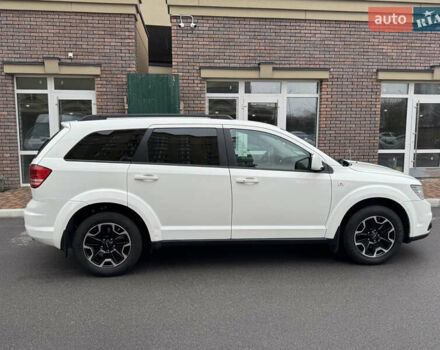 Белый Додж Джорни, объемом двигателя 2.4 л и пробегом 143 тыс. км за 12750 $, фото 9 на Automoto.ua