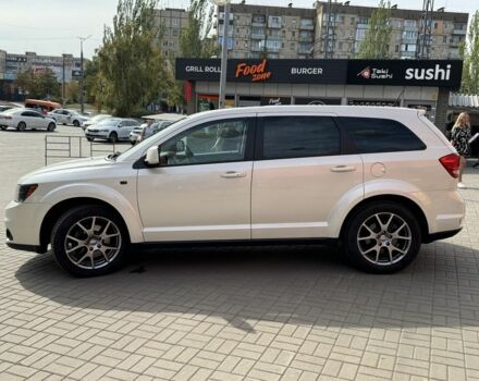 Белый Додж Джорни, объемом двигателя 3.6 л и пробегом 117 тыс. км за 14500 $, фото 2 на Automoto.ua