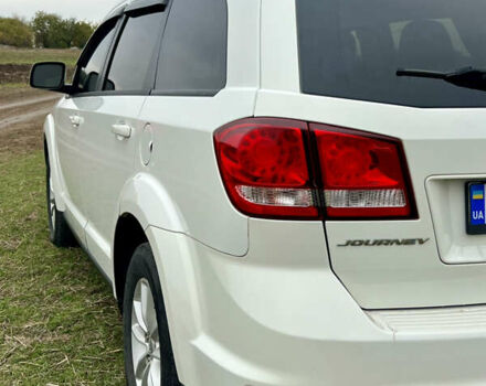 Додж Джорни 2016 в Валках на Automoto.ua Белый Додж Джорни, объемом двигателя 3.6 л и пробегом 128 тыс. км за 12900 $, фото 11 на Automoto.ua