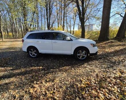 Белый Додж Джорни, объемом двигателя 2.36 л и пробегом 220 тыс. км за 13100 $, фото 5 на Automoto.ua