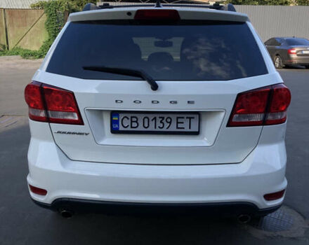 Белый Додж Джорни, объемом двигателя 3.6 л и пробегом 186 тыс. км за 14000 $, фото 2 на Automoto.ua