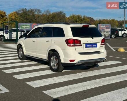 Білий Додж Джорні, об'ємом двигуна 2.36 л та пробігом 200 тис. км за 11900 $, фото 6 на Automoto.ua