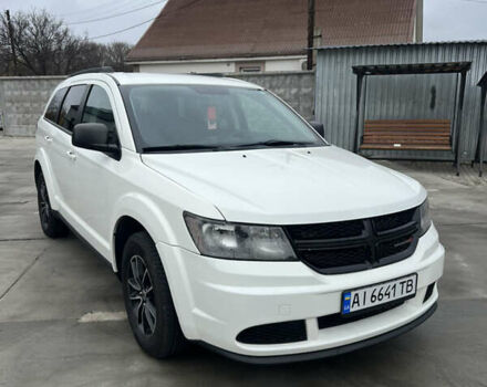 Белый Додж Джорни, объемом двигателя 2.36 л и пробегом 150 тыс. км за 13200 $, фото 3 на Automoto.ua