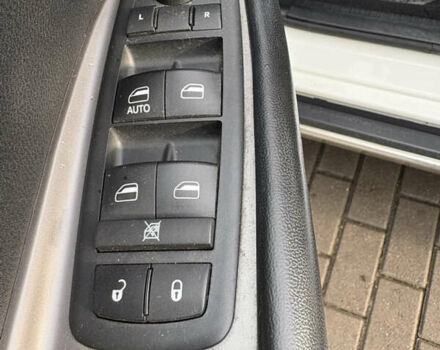 Белый Додж Джорни, объемом двигателя 2.36 л и пробегом 175 тыс. км за 14200 $, фото 27 на Automoto.ua