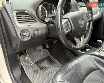 Белый Додж Джорни, объемом двигателя 2.36 л и пробегом 175 тыс. км за 14200 $, фото 41 на Automoto.ua