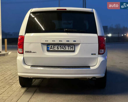 Білий Додж Джорні, об'ємом двигуна 3.6 л та пробігом 480 тис. км за 8500 $, фото 9 на Automoto.ua