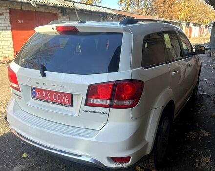 Белый Додж Джорни, объемом двигателя 2.4 л и пробегом 150 тыс. км за 13000 $, фото 8 на Automoto.ua