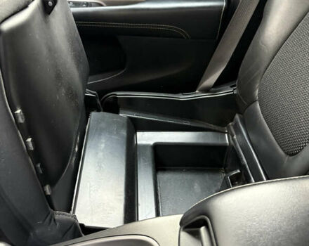 Белый Додж Джорни, объемом двигателя 2.36 л и пробегом 175 тыс. км за 14200 $, фото 60 на Automoto.ua