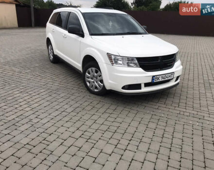 Белый Додж Джорни, объемом двигателя 2.4 л и пробегом 186 тыс. км за 11000 $, фото 1 на Automoto.ua