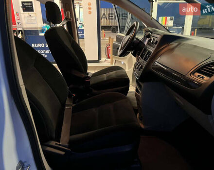 Білий Додж Джорні, об'ємом двигуна 3.6 л та пробігом 480 тис. км за 8500 $, фото 23 на Automoto.ua