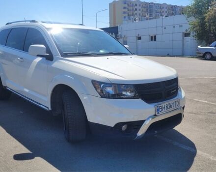 Белый Додж Джорни, объемом двигателя 2.4 л и пробегом 203 тыс. км за 11200 $, фото 1 на Automoto.ua