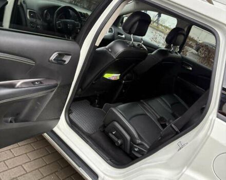 Белый Додж Джорни, объемом двигателя 2.36 л и пробегом 175 тыс. км за 14200 $, фото 17 на Automoto.ua