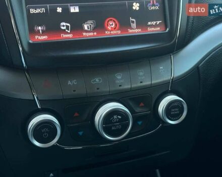 Білий Додж Джорні, об'ємом двигуна 2.36 л та пробігом 200 тис. км за 11900 $, фото 17 на Automoto.ua