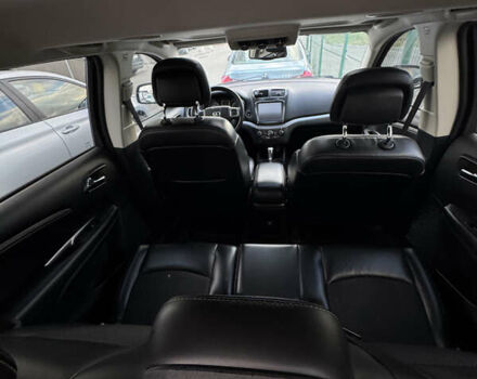 Белый Додж Джорни, объемом двигателя 2.36 л и пробегом 118 тыс. км за 12500 $, фото 5 на Automoto.ua