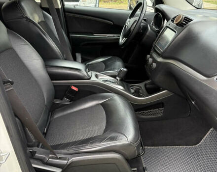 Белый Додж Джорни, объемом двигателя 2.36 л и пробегом 175 тыс. км за 14200 $, фото 31 на Automoto.ua