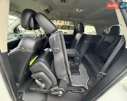 Белый Додж Джорни, объемом двигателя 2.36 л и пробегом 175 тыс. км за 14200 $, фото 51 на Automoto.ua