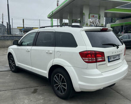 Белый Додж Джорни, объемом двигателя 2.36 л и пробегом 150 тыс. км за 13200 $, фото 13 на Automoto.ua