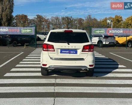 Білий Додж Джорні, об'ємом двигуна 2.36 л та пробігом 200 тис. км за 11900 $, фото 5 на Automoto.ua