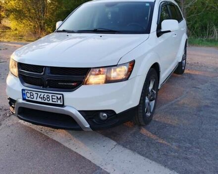 Белый Додж Джорни, объемом двигателя 3.6 л и пробегом 203 тыс. км за 14600 $, фото 1 на Automoto.ua