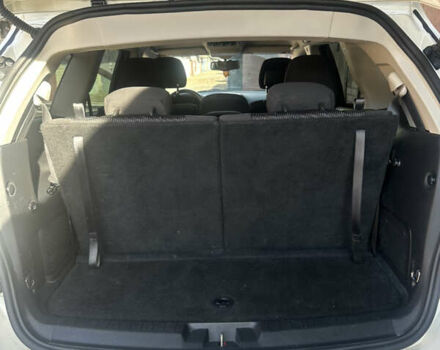 Белый Додж Джорни, объемом двигателя 2.36 л и пробегом 150 тыс. км за 13000 $, фото 7 на Automoto.ua