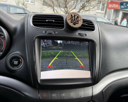 Белый Додж Джорни, объемом двигателя 2.36 л и пробегом 175 тыс. км за 14200 $, фото 56 на Automoto.ua