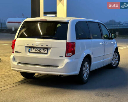 Білий Додж Джорні, об'ємом двигуна 3.6 л та пробігом 480 тис. км за 8500 $, фото 2 на Automoto.ua