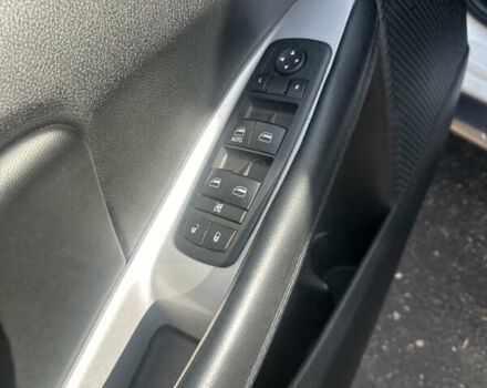 Белый Додж Джорни, объемом двигателя 2.36 л и пробегом 150 тыс. км за 13000 $, фото 14 на Automoto.ua