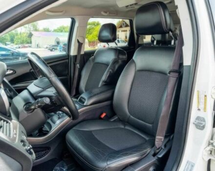 Белый Додж Джорни, объемом двигателя 3.6 л и пробегом 56 тыс. км за 1200 $, фото 7 на Automoto.ua