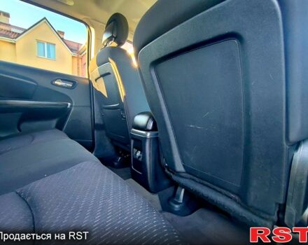 Додж Джорни 2017 в Киеве на Automoto.ua Белый Додж Джорни, объемом двигателя 2.4 л и пробегом 208 тыс. км за 11000 $, фото 5 на Automoto.ua