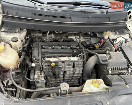 Белый Додж Джорни, объемом двигателя 2.36 л и пробегом 175 тыс. км за 14200 $, фото 15 на Automoto.ua