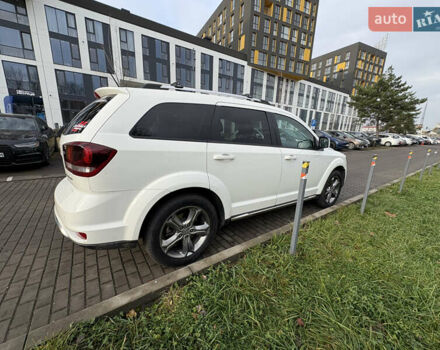 Белый Додж Джорни, объемом двигателя 2.36 л и пробегом 175 тыс. км за 14200 $, фото 10 на Automoto.ua