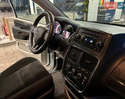 Білий Додж Джорні, об'ємом двигуна 3.6 л та пробігом 480 тис. км за 8500 $, фото 26 на Automoto.ua