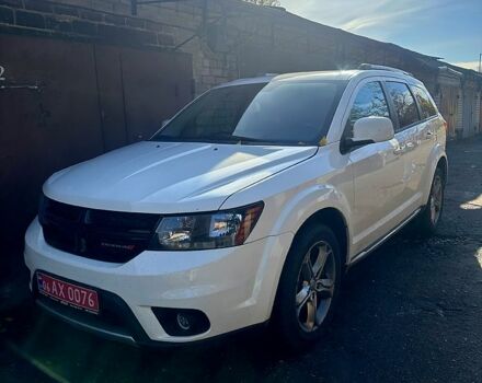 Белый Додж Джорни, объемом двигателя 2.4 л и пробегом 150 тыс. км за 13000 $, фото 3 на Automoto.ua
