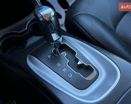 Білий Додж Джорні, об'ємом двигуна 3.61 л та пробігом 100 тис. км за 11200 $, фото 14 на Automoto.ua