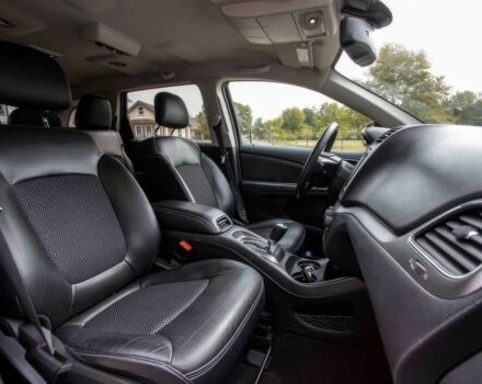 Білий Додж Джорні, об'ємом двигуна 3.6 л та пробігом 33 тис. км за 6300 $, фото 7 на Automoto.ua