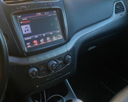 Додж Джорни 2018 в Киеве на Automoto.ua Белый Додж Джорни, объемом двигателя 3.6 л и пробегом 169 тыс. км за 16500 $, фото 5 на Automoto.ua