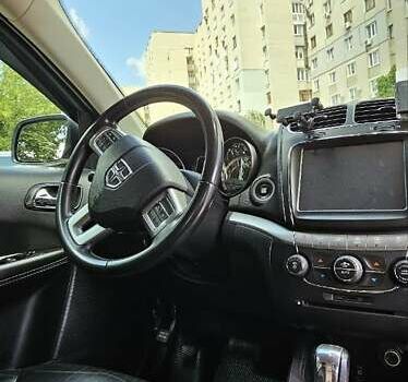 Белый Додж Джорни, объемом двигателя 3.6 л и пробегом 115 тыс. км за 14500 $, фото 11 на Automoto.ua